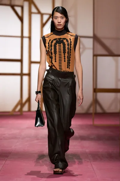 Look 47